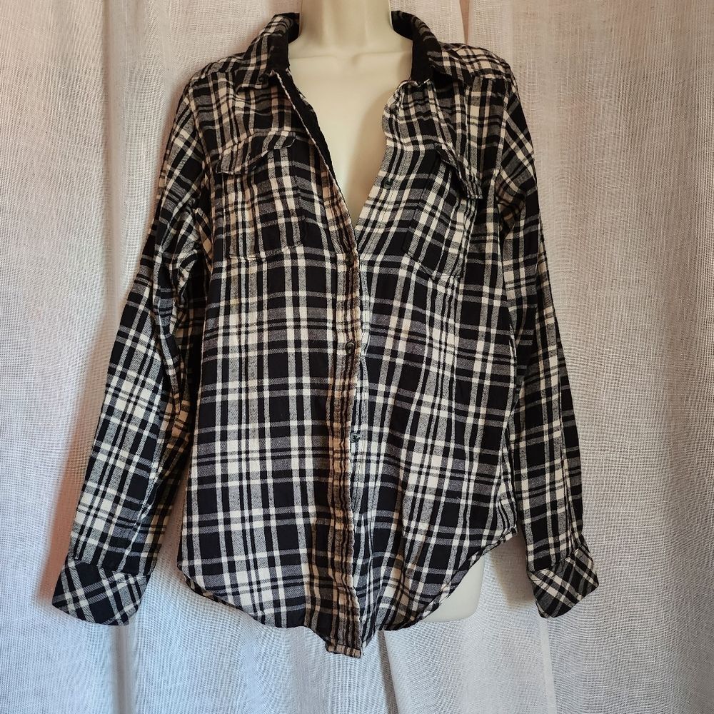 Kavu Black and White Plaid Button-Up Shirt
